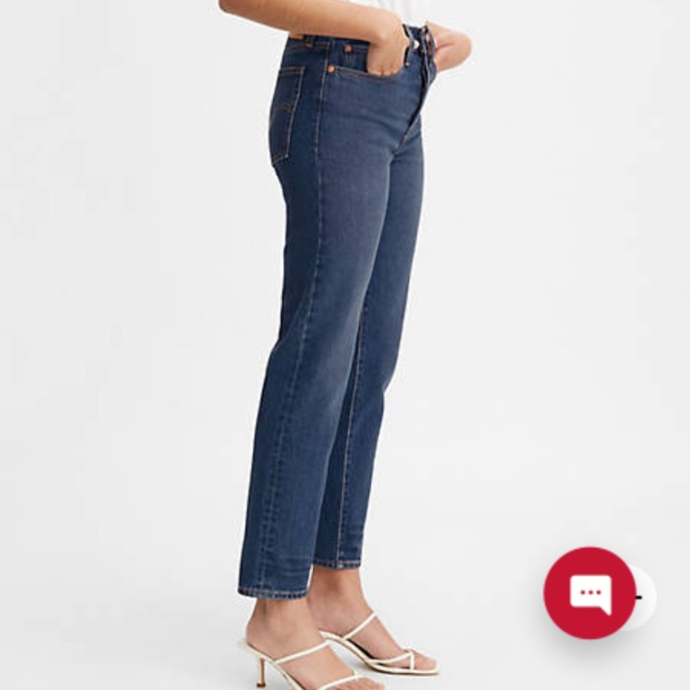 Levi’s Wedgie Straight Dark Wash Ankle Jeans